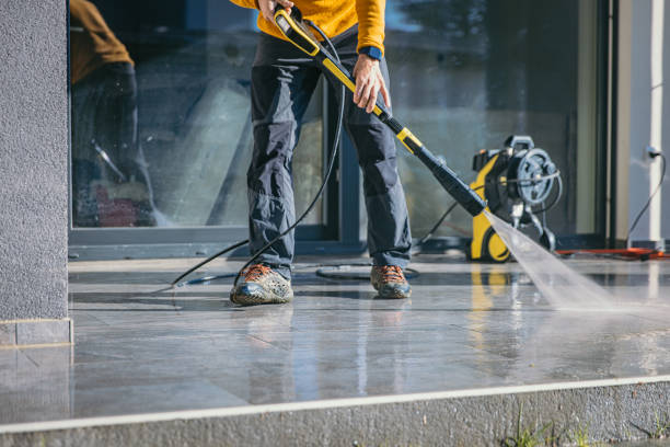 Pre-Holiday Cleaning in Pensacola Station, FL